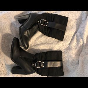 BLACK BOOTS WITH HEELS SIZE 7